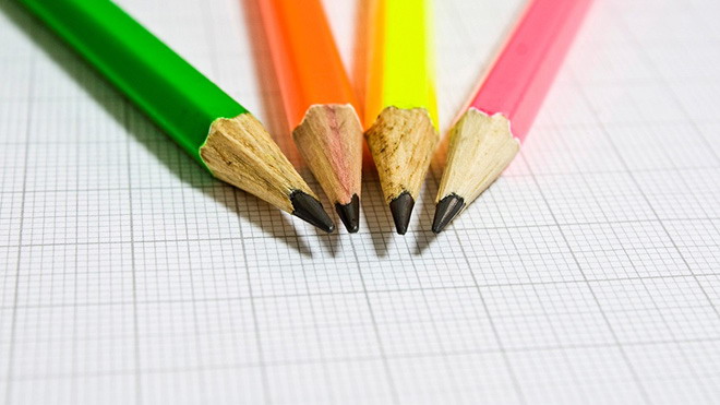 彩色铅笔PPT背景图片 彩色铅笔PPT背景图片